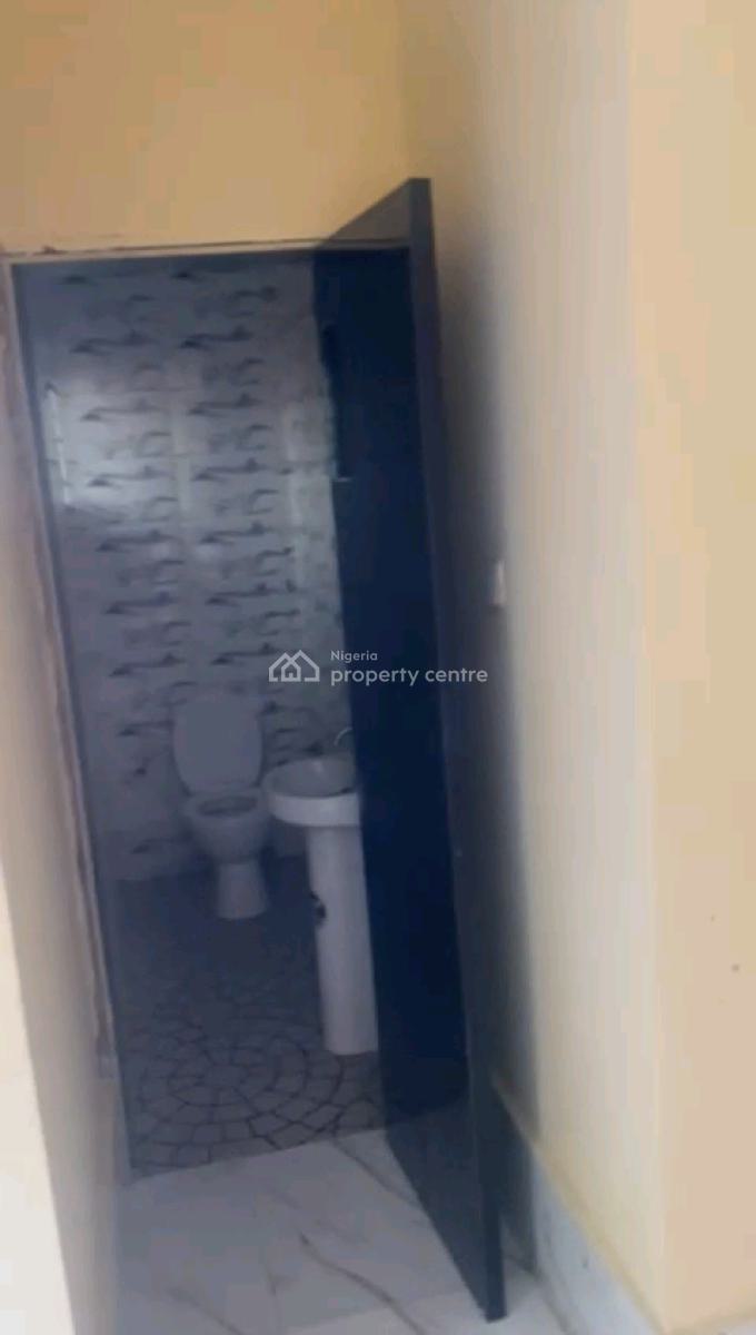 Newly Built 3 Bedroom, Oshogun, Alapere, Ketu, Lagos, Flat / Apartment for Rent