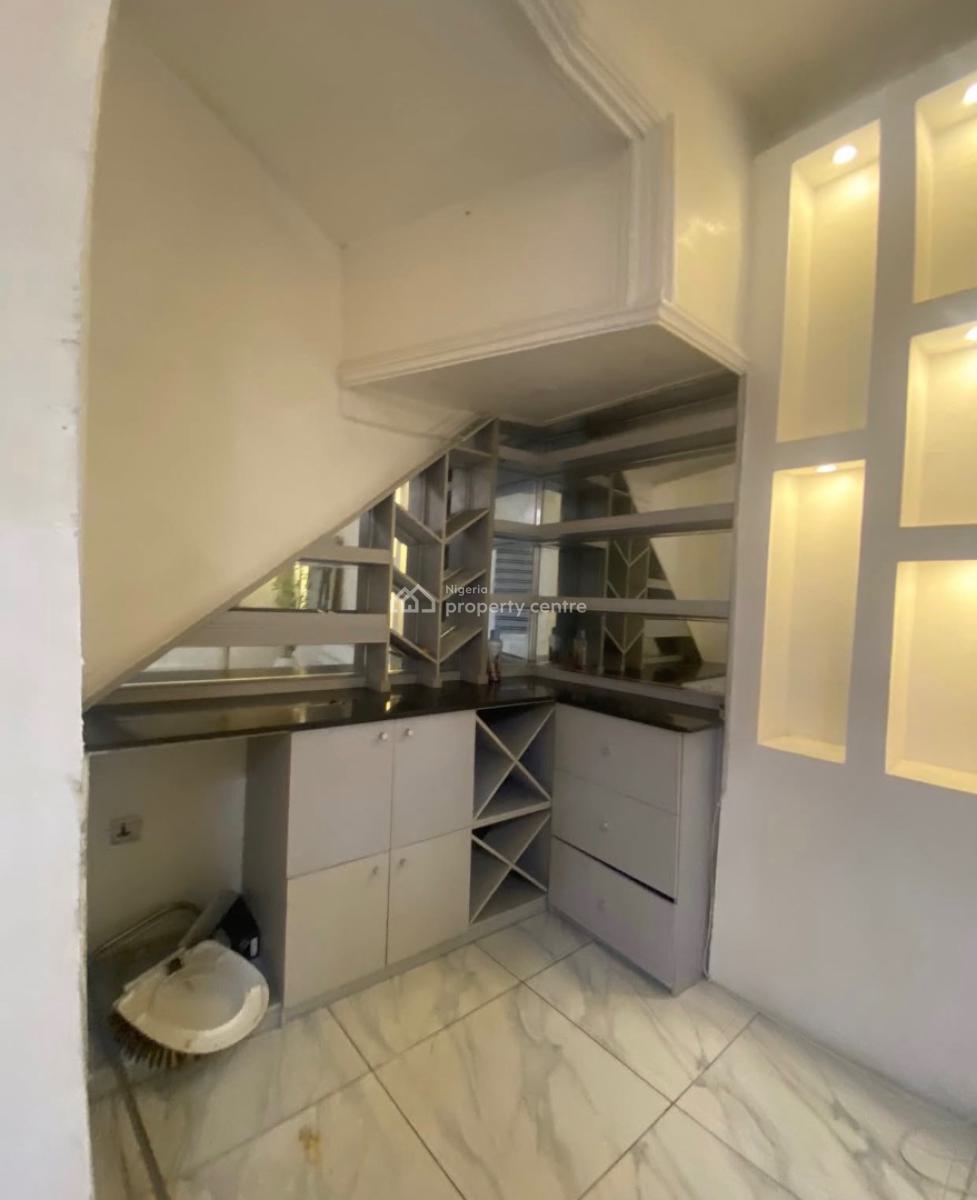 Specious Studio Apartment with Personal Entrance, Oral Estate, Lekki, Lagos, Self Contain (single Rooms) for Rent