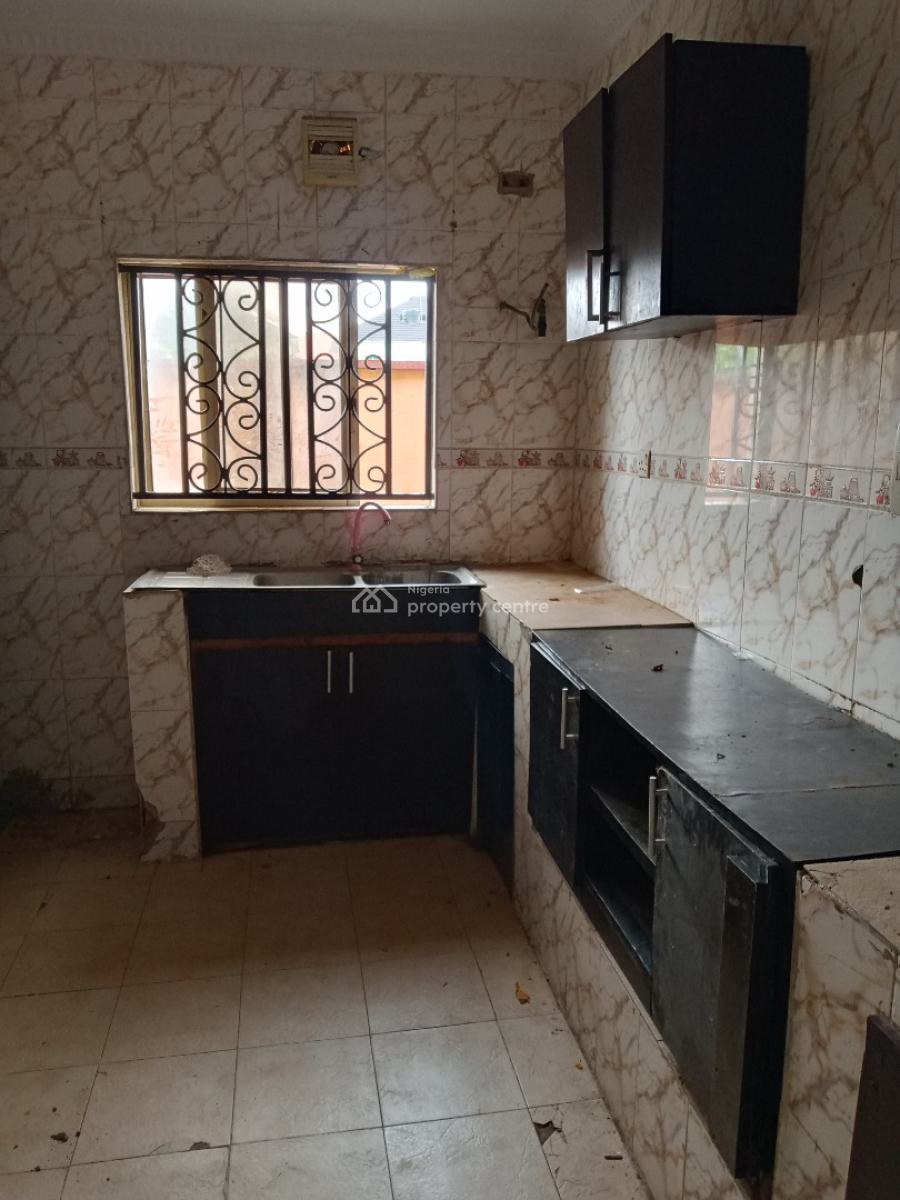 Standard Room and Parlor, New Road By James Hope University, Lekki Phase 1, Lekki, Lagos, Mini Flat (room and Parlour) for Rent