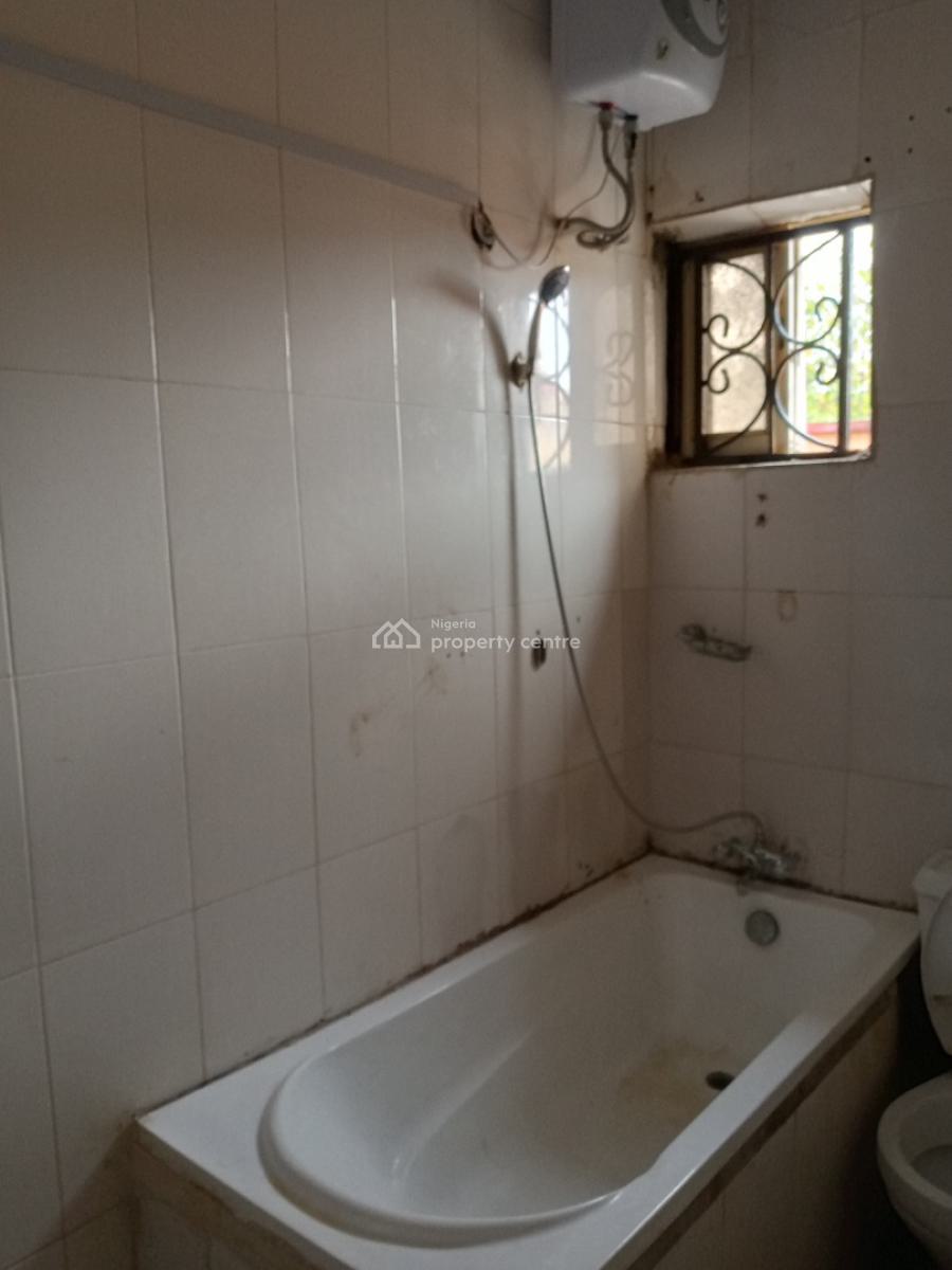 Standard Room and Parlor, New Road By James Hope University, Lekki Phase 1, Lekki, Lagos, Mini Flat (room and Parlour) for Rent