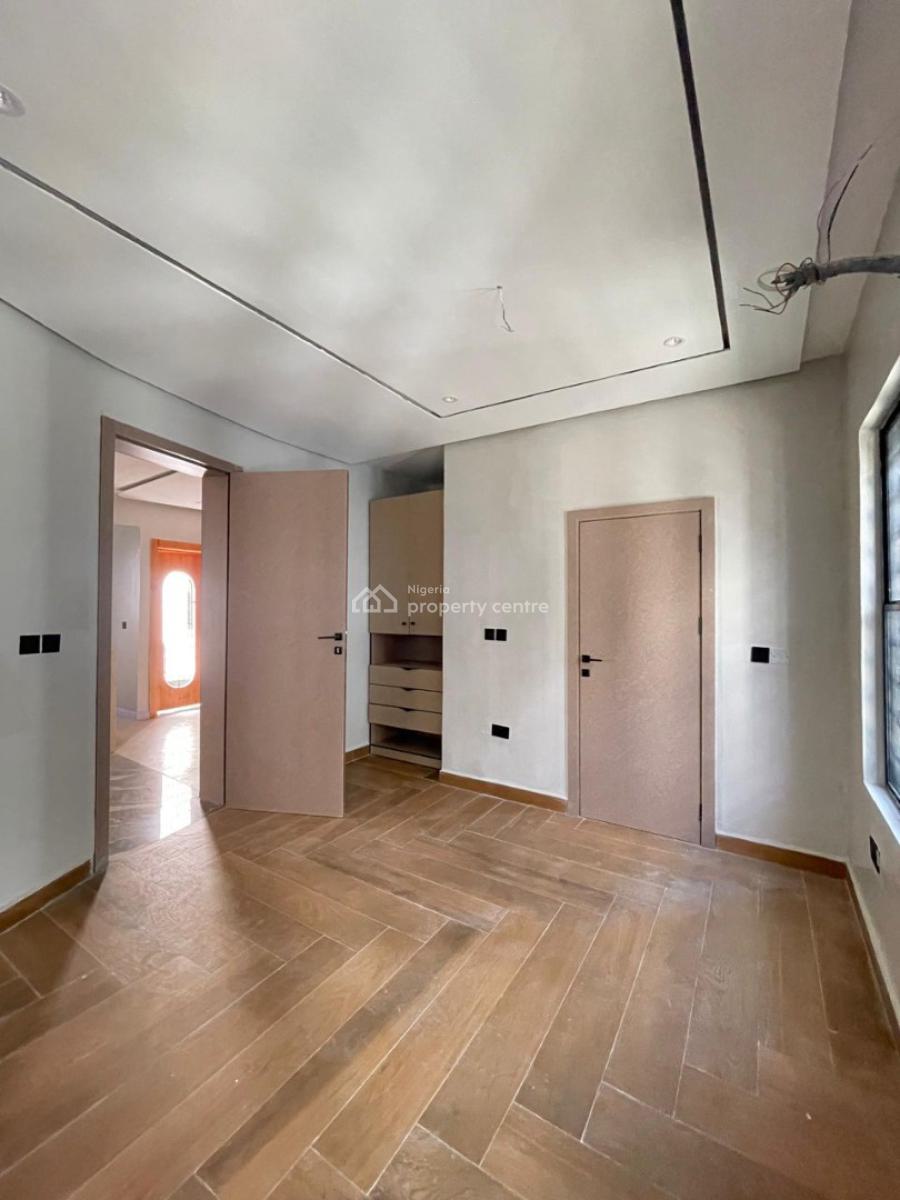 Tastefully Finished 4 Bedroom Terrace Duplex Home, Lekki Phase 1, Lekki, Lagos, Terraced Duplex for Sale