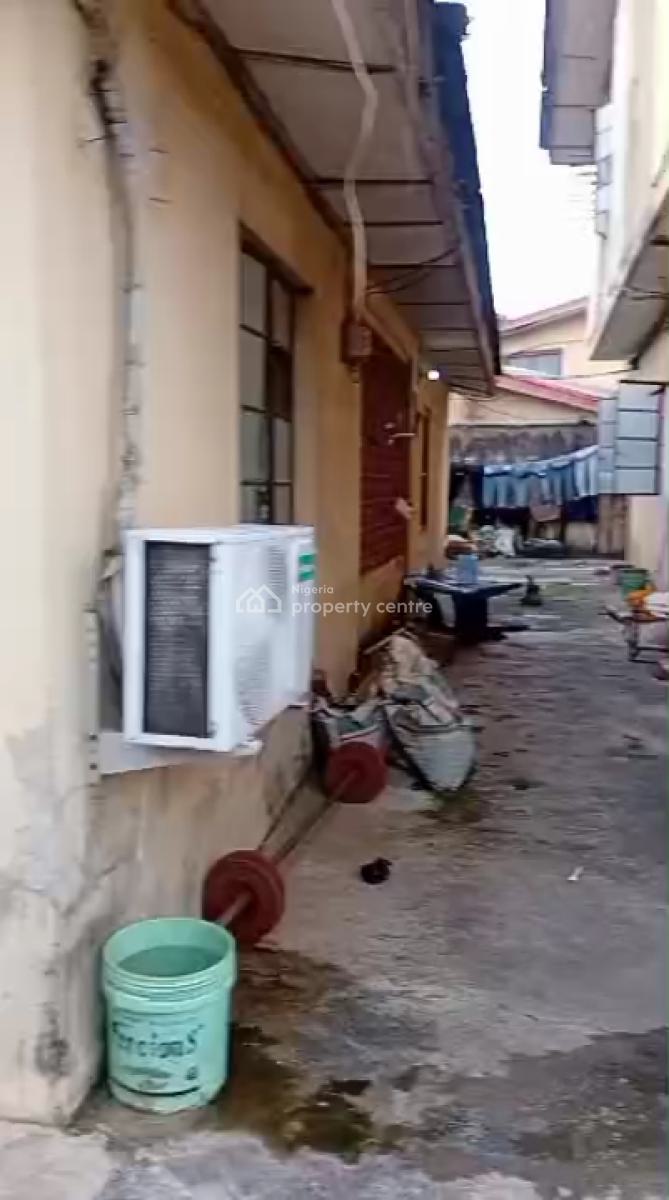 Quarter Plot of Land, Silver Close Vulcanizer, Akowonjo, Alimosho, Lagos, Block of Flats for Sale