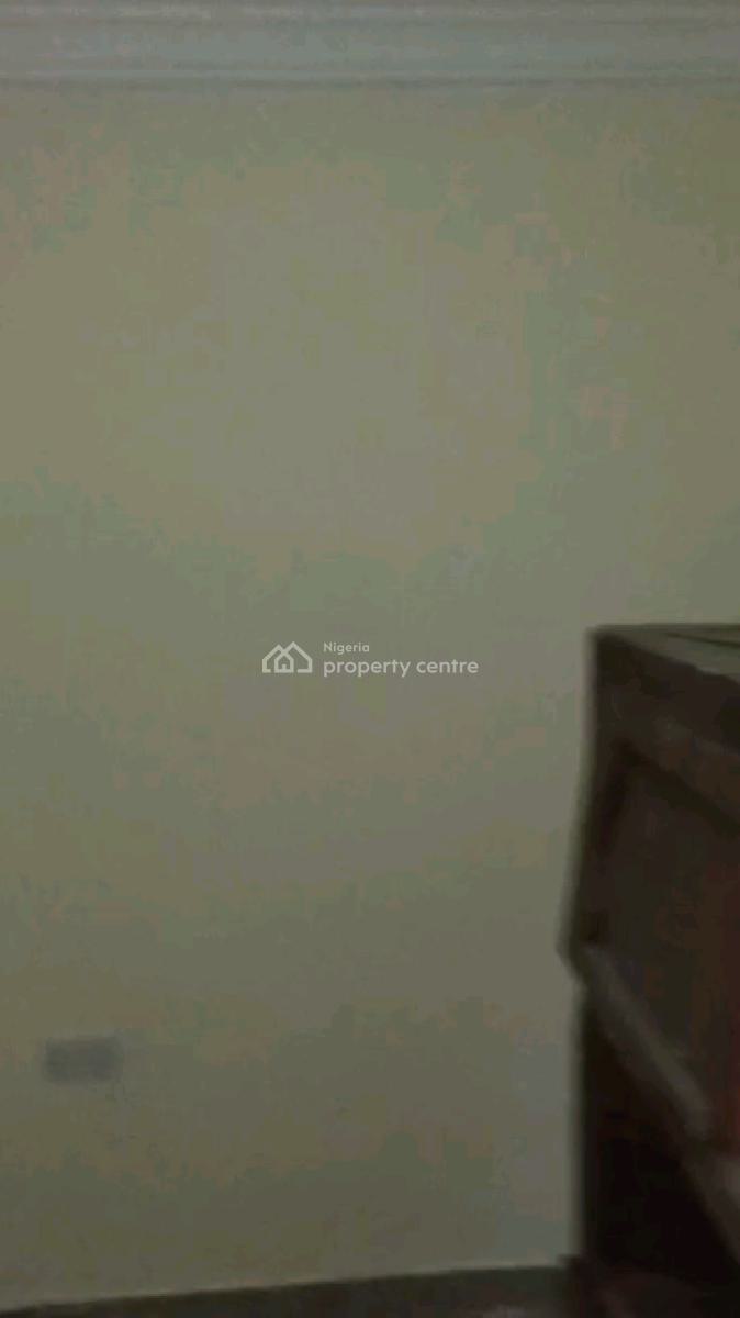 Mini Flat, Adekunle, Yaba, Lagos, Mini Flat (room and Parlour) for Rent