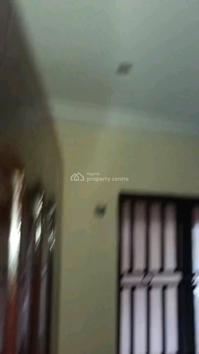 Mini Flat, Adekunle, Yaba, Lagos, Mini Flat (room and Parlour) for Rent
