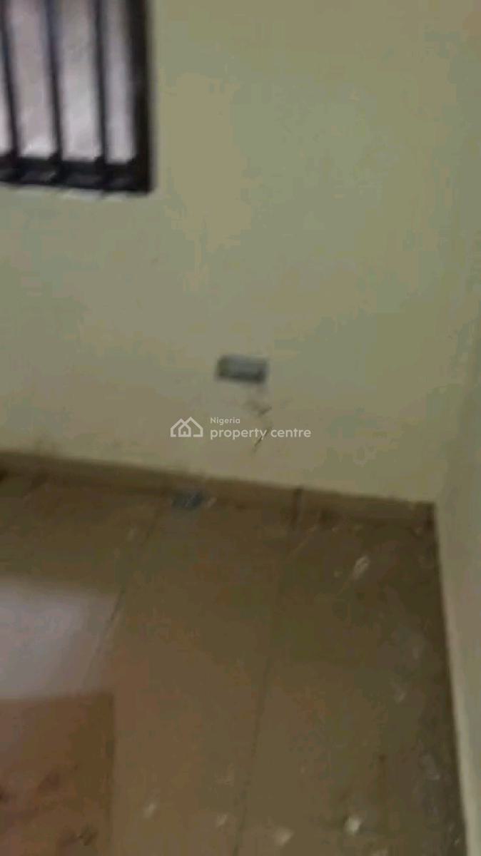 Mini Flat, Adekunle, Yaba, Lagos, Mini Flat (room and Parlour) for Rent