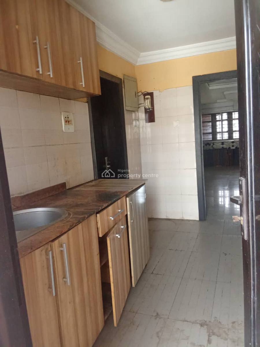 Spacious 3bedroom Flat Upstair with Pop, Modern Facilities at Estate, at Unity Estate Close to Bus Stop Egbeda Alimosho, Egbeda, Alimosho, Lagos, Flat / Apartment for Rent