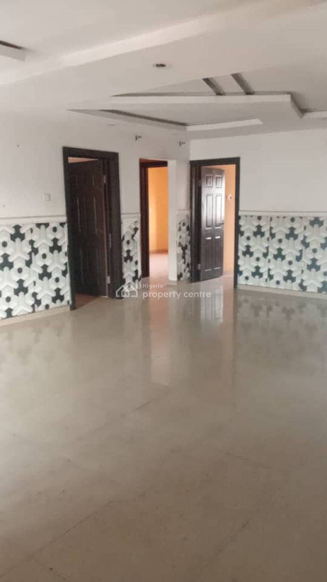 Spacious 3bedroom Flat Upstair with Pop, Modern Facilities at Estate, at Unity Estate Close to Bus Stop Egbeda Alimosho, Egbeda, Alimosho, Lagos, Flat / Apartment for Rent