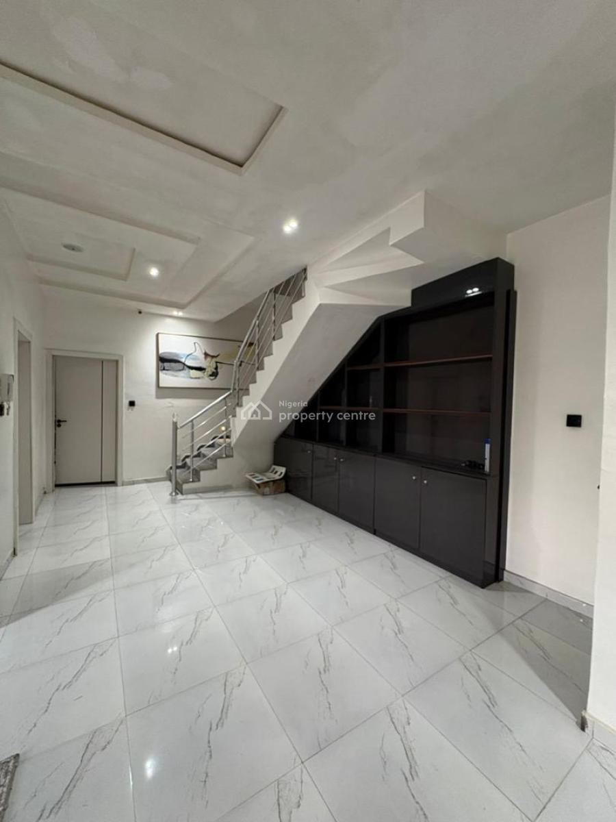 4 Bedrooms Duplex with a Bq, Chevron Lekki, Lekki Phase 2, Lekki, Lagos, Semi-detached Duplex for Rent