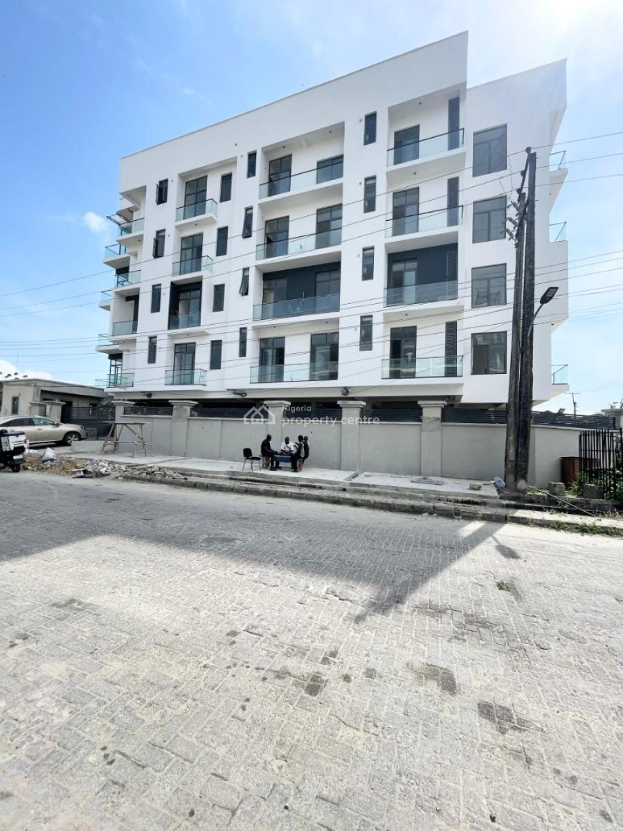 Classic 2 Bedroom Apartment with Pool and Elevator in a Secure Estate, Lekki Phase 1, Lekki, Lagos, Flat / Apartment for Sale