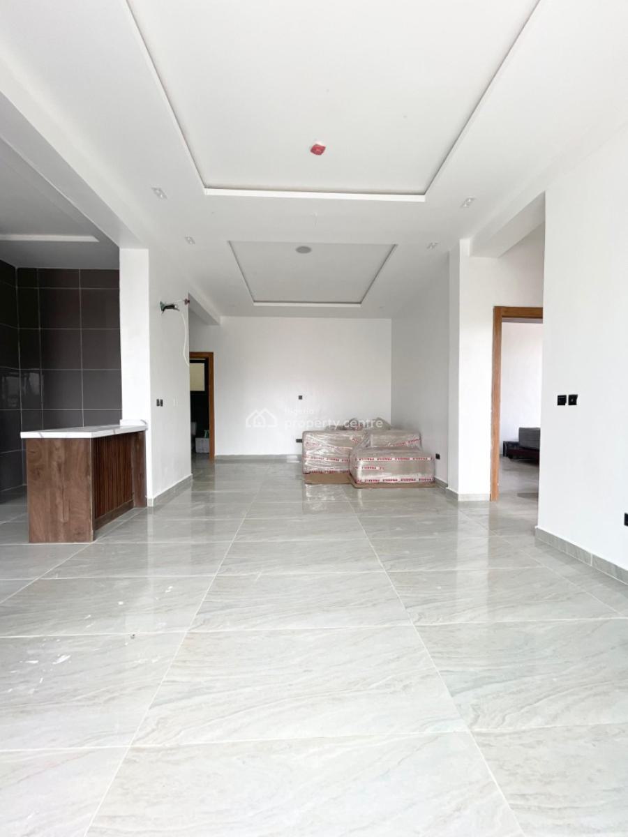 Classic 2 Bedroom Apartment with Pool and Elevator in a Secure Estate, Lekki Phase 1, Lekki, Lagos, Flat / Apartment for Sale