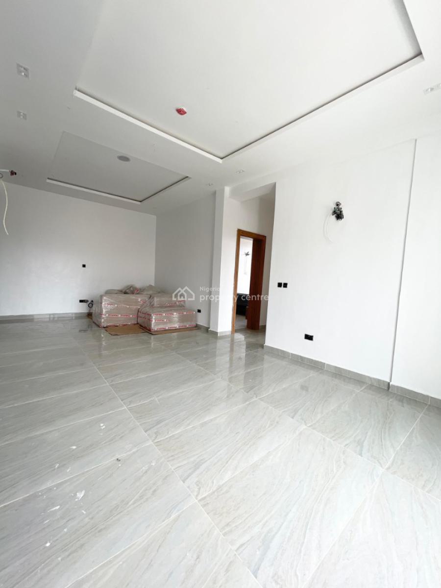 Classic 2 Bedroom Apartment with Pool and Elevator in a Secure Estate, Lekki Phase 1, Lekki, Lagos, Flat / Apartment for Sale