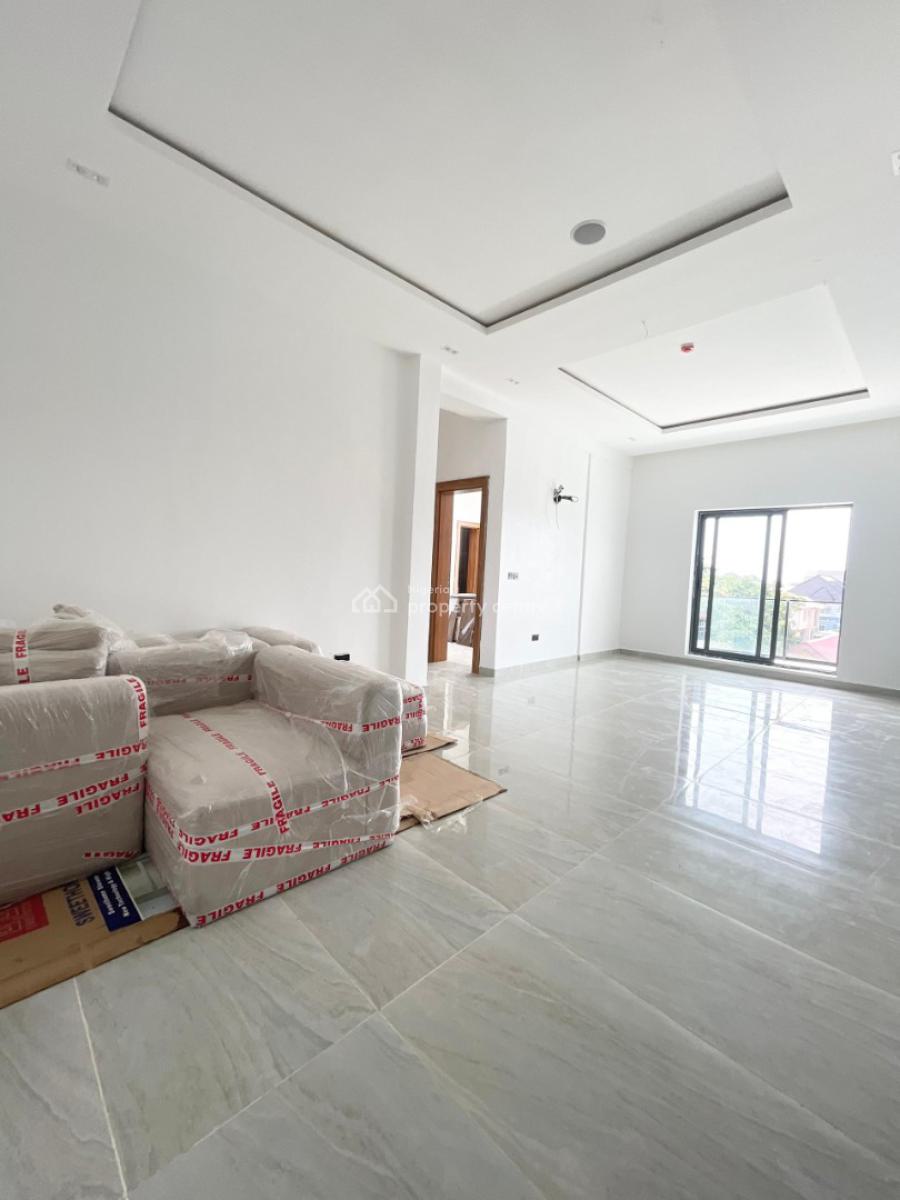 Classic 2 Bedroom Apartment with Pool and Elevator in a Secure Estate, Lekki Phase 1, Lekki, Lagos, Flat / Apartment for Sale