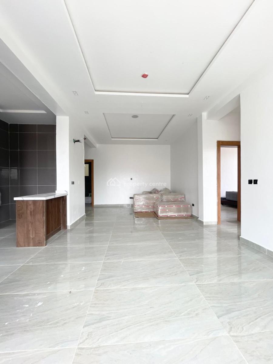 Classic 2 Bedroom Apartment with Pool and Elevator in a Secure Estate, Lekki Phase 1, Lekki, Lagos, Flat / Apartment for Sale