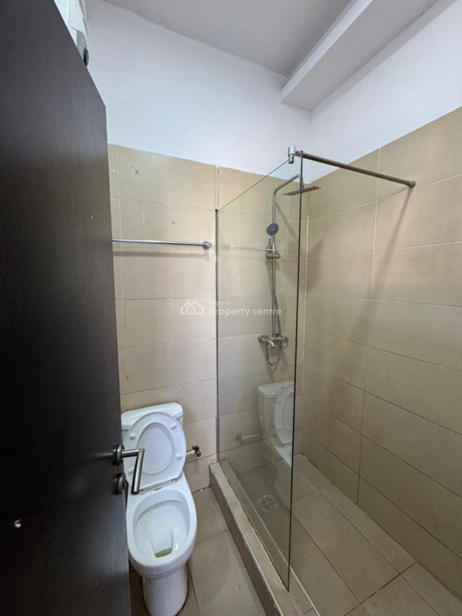 3 Bedrooms Apartment with Bq in a Secure Estate, 2nd Toll Gate, Lekki Phase 2, Lekki, Lagos, Flat / Apartment for Rent