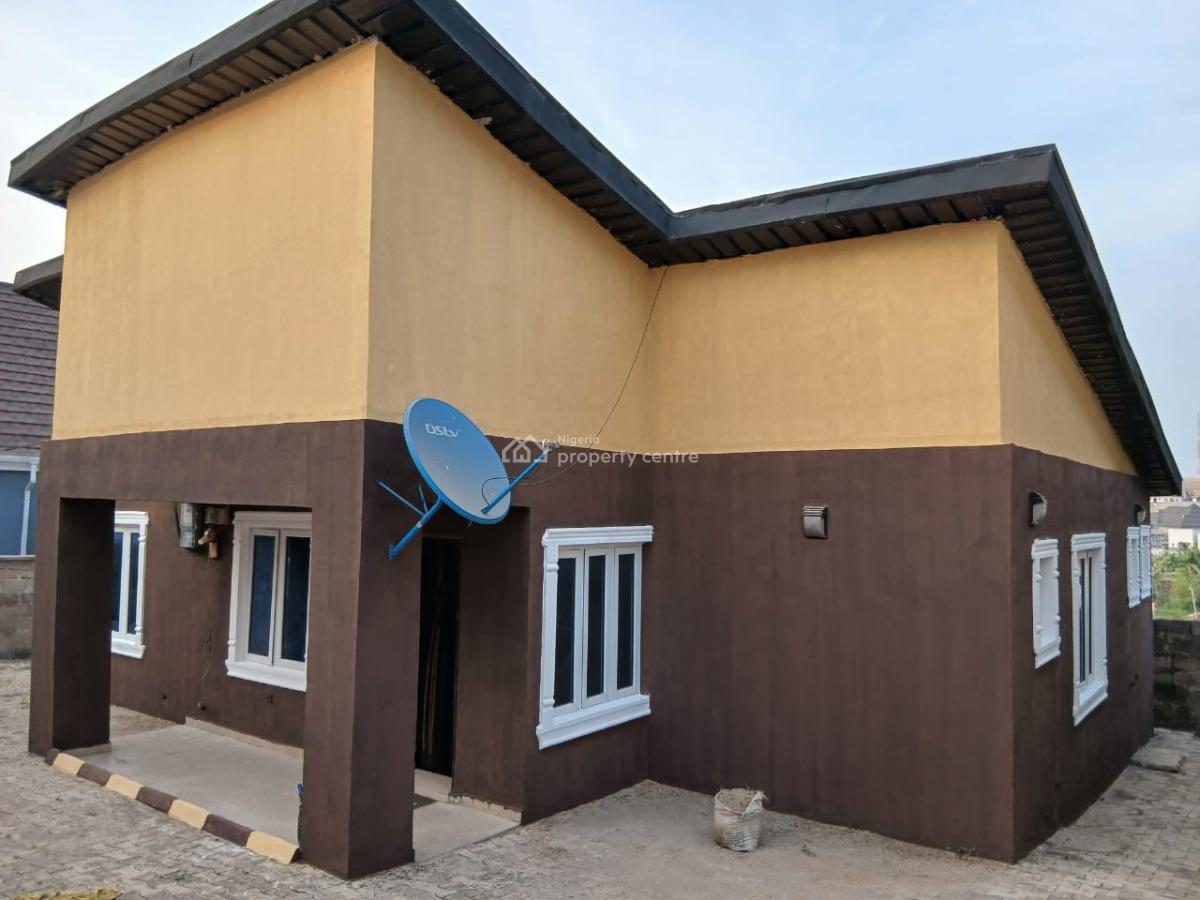3 Bedroom Bungalow, Akala Express, Ibadan, Oyo, Detached Bungalow for Sale