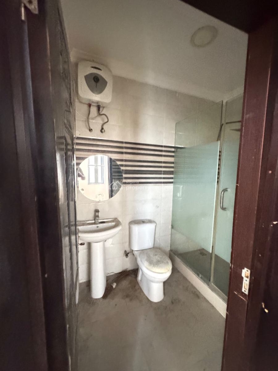 Spacious Nice 2 Bedroom Apartment Gud for Commercial Etc, Beside Idado Estate 🏡 Close to Chevy Estate Espress, Lekki, Lagos, Block of Flats for Sale