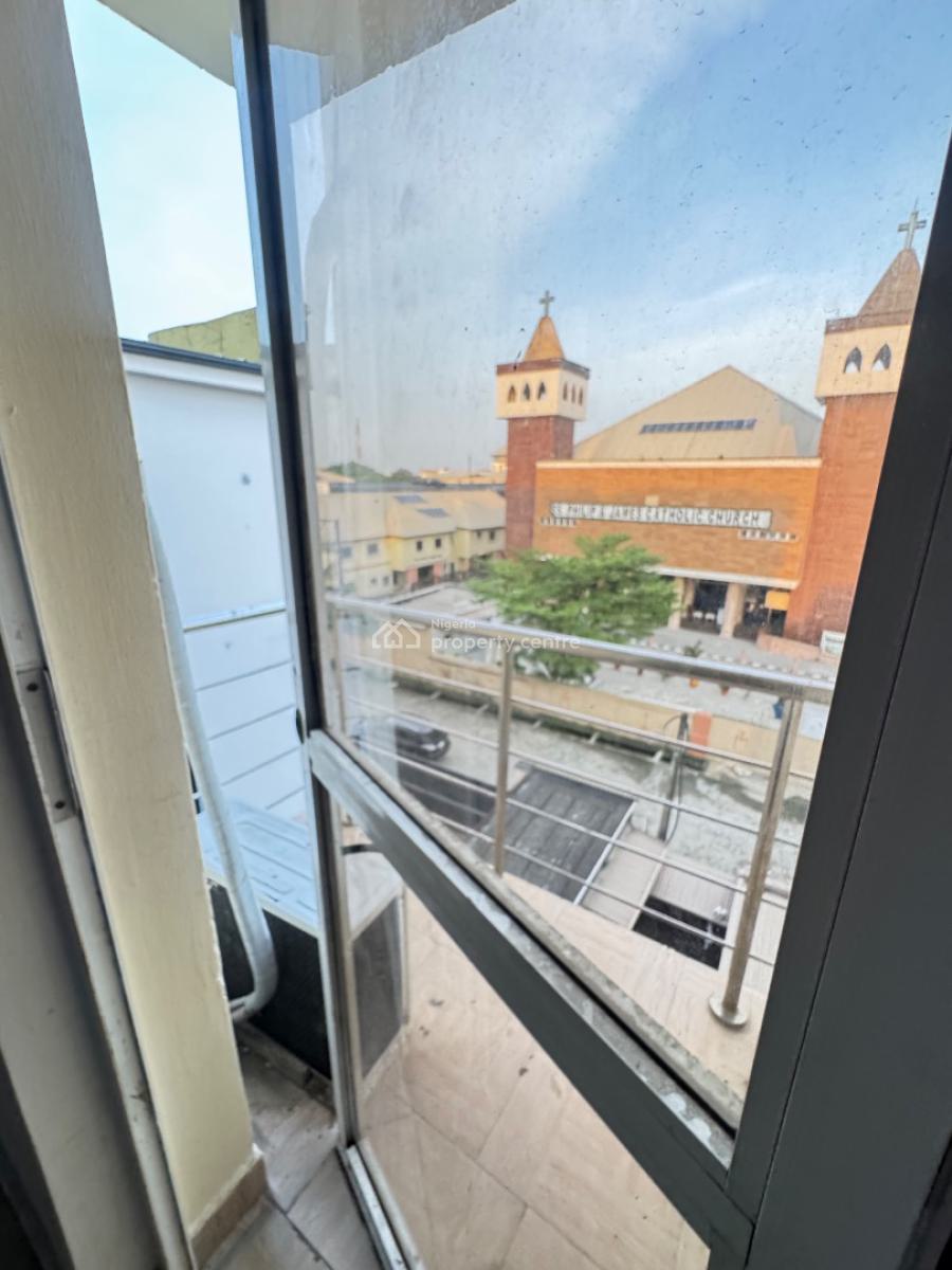 Spacious Nice 2 Bedroom Apartment Gud for Commercial Etc, Beside Idado Estate 🏡 Close to Chevy Estate Espress, Lekki, Lagos, Block of Flats for Sale