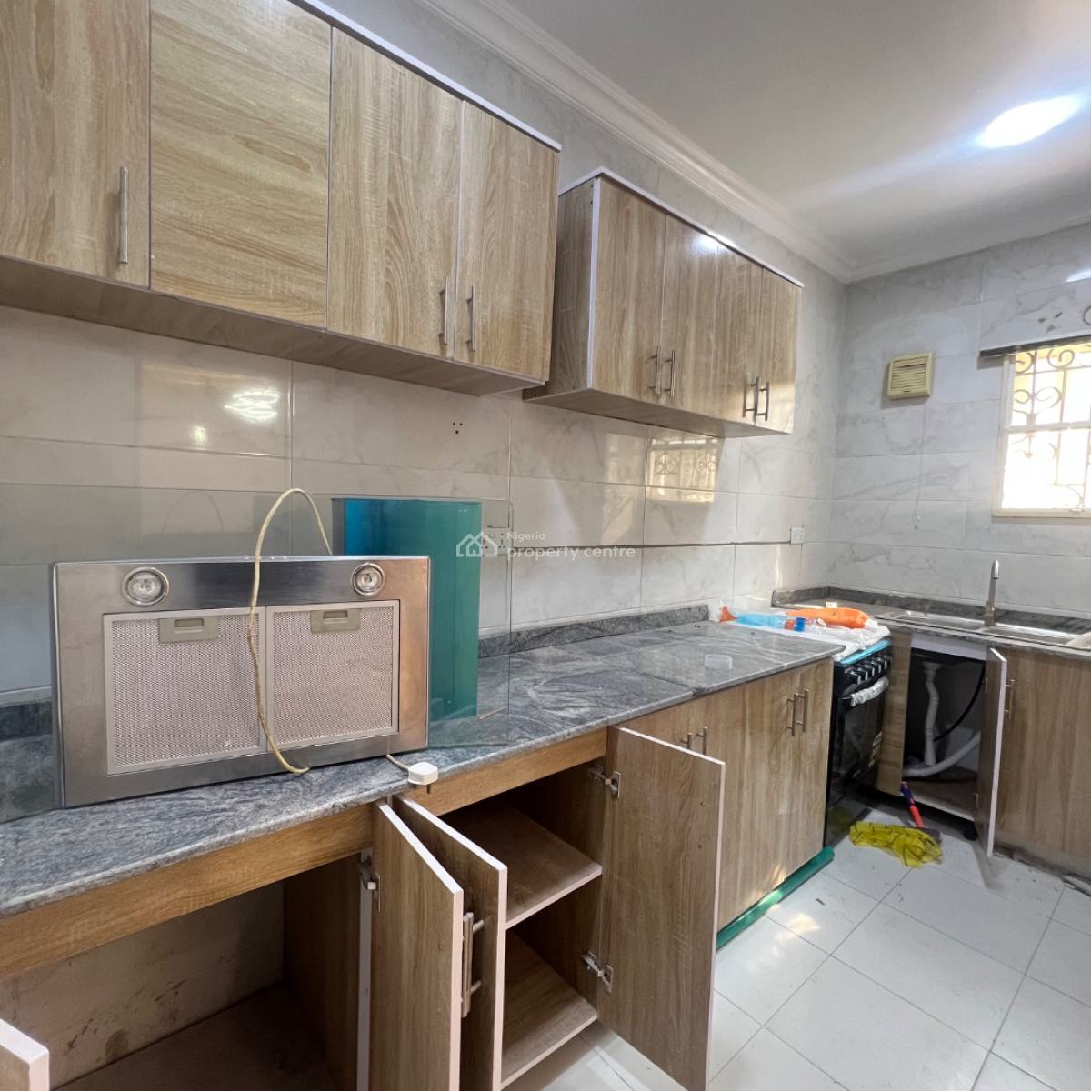 1/2/3 Bed  7/15/13 Million, Lekki Phase 1, Lekki, Lagos, Flat / Apartment for Rent