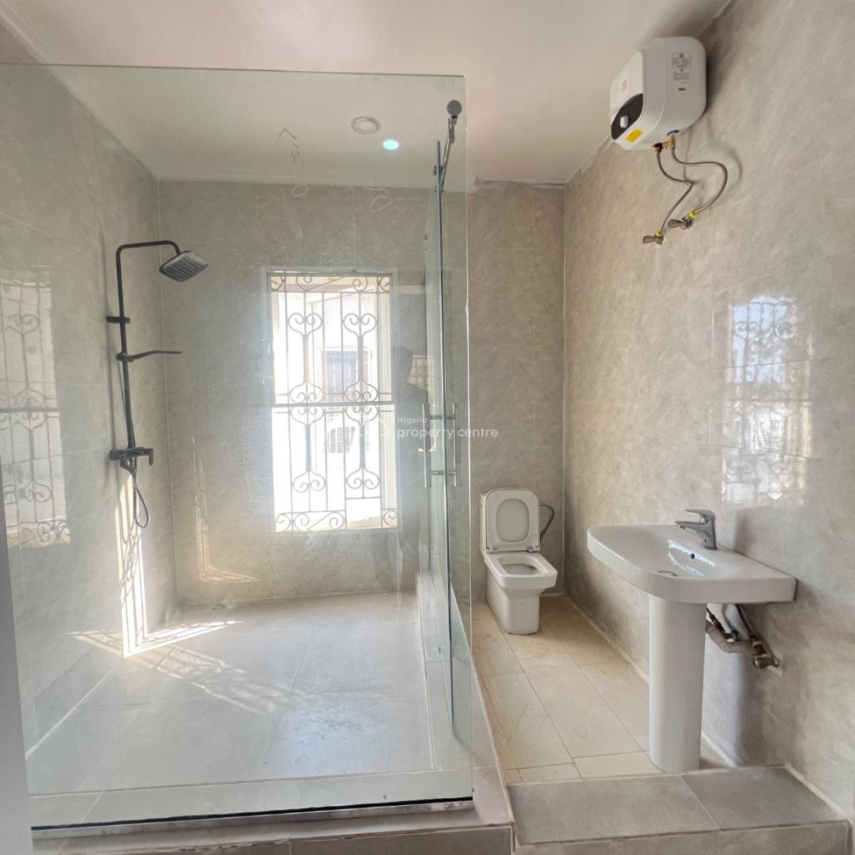 1/2/3 Bed  7/15/13 Million, Lekki Phase 1, Lekki, Lagos, Flat / Apartment for Rent