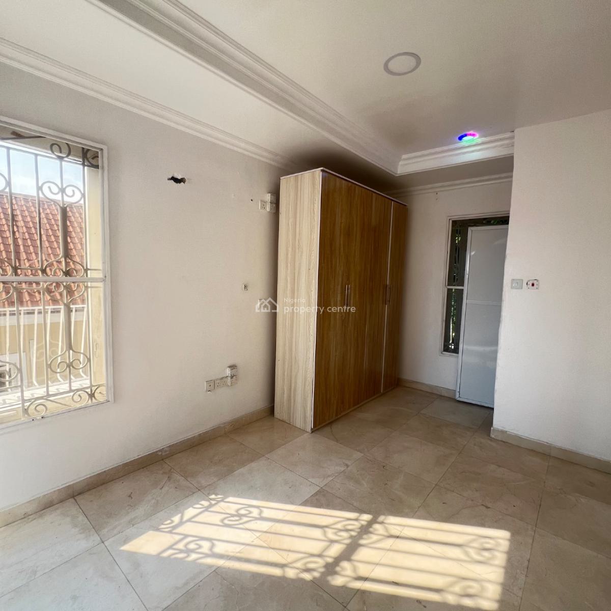 1/2/3 Bed  7/15/13 Million, Lekki Phase 1, Lekki, Lagos, Flat / Apartment for Rent