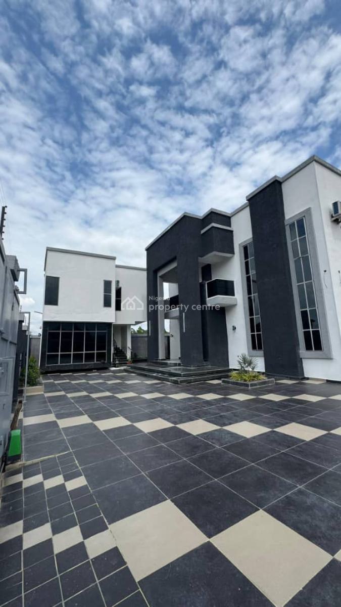 Estate in Maitama, Maitama, Wuse, Abuja, House for Sale