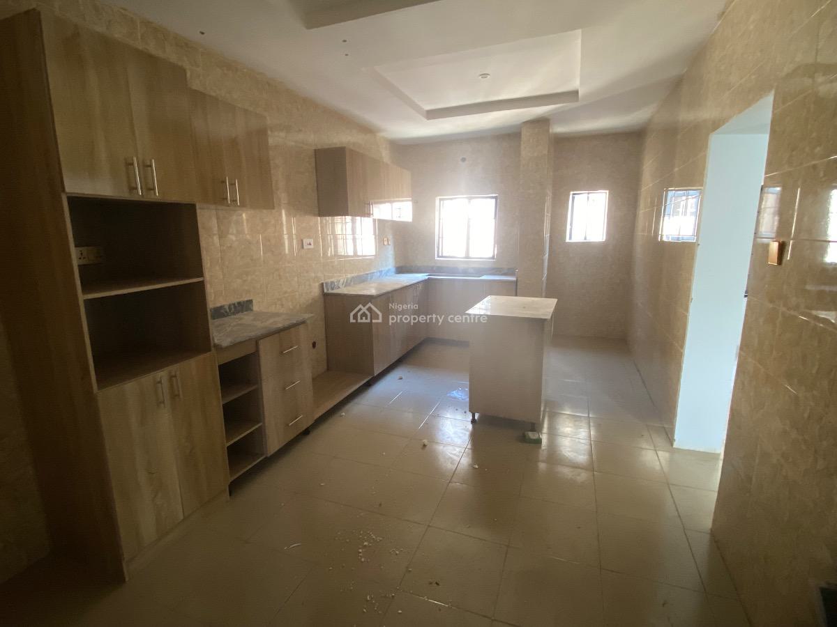 3 Bedroom Apartment with Bq, Durumi, Abuja, Flat / Apartment for Sale