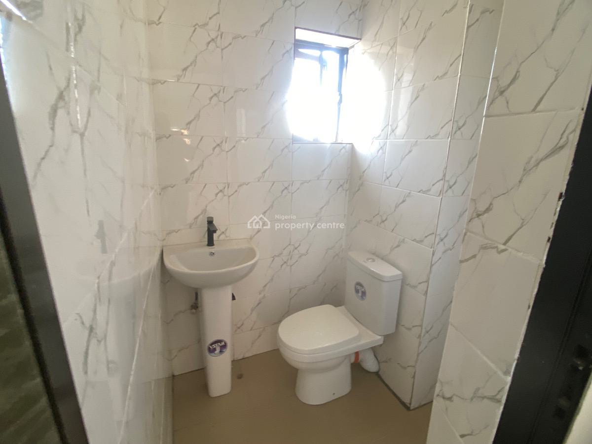 3 Bedroom Apartment with Bq, Durumi, Abuja, Flat / Apartment for Sale