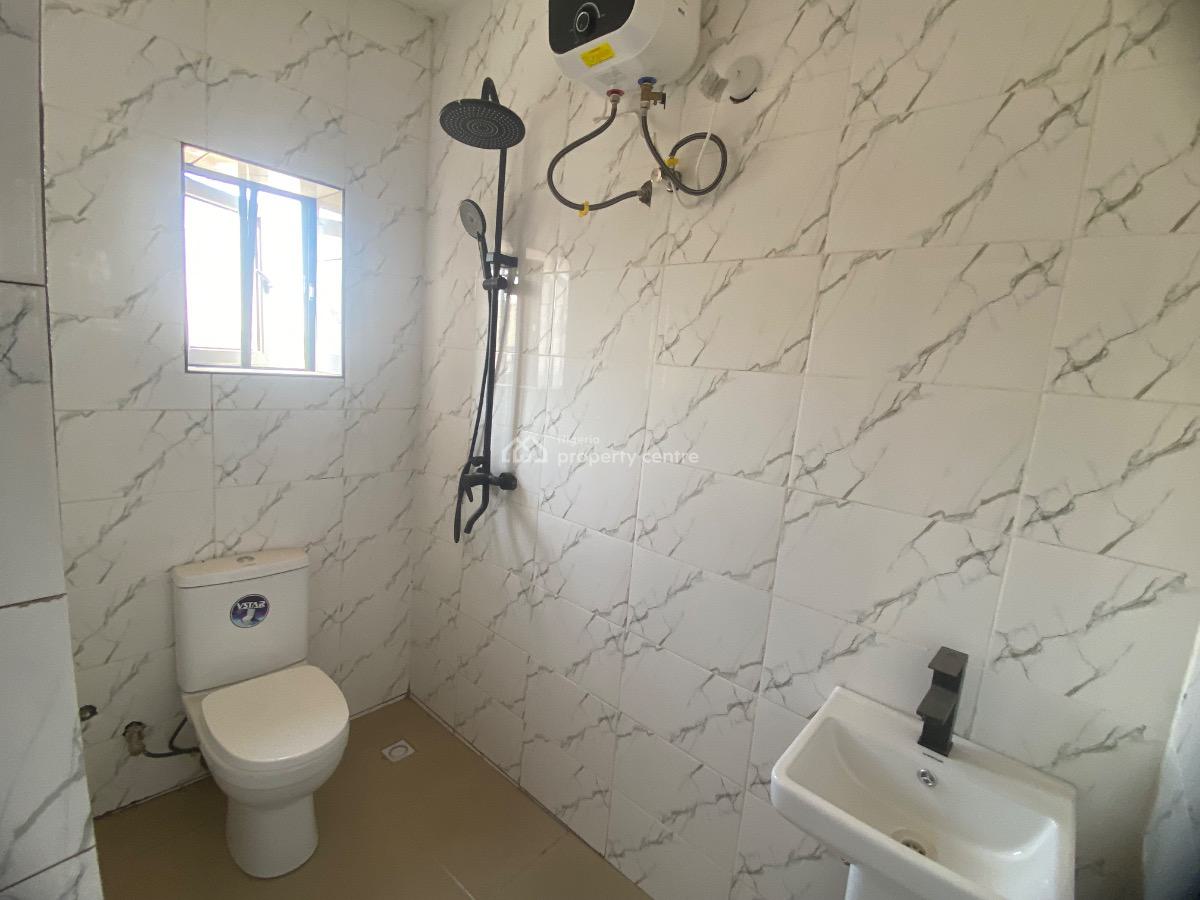 3 Bedroom Apartment with Bq, Durumi, Abuja, Flat / Apartment for Sale