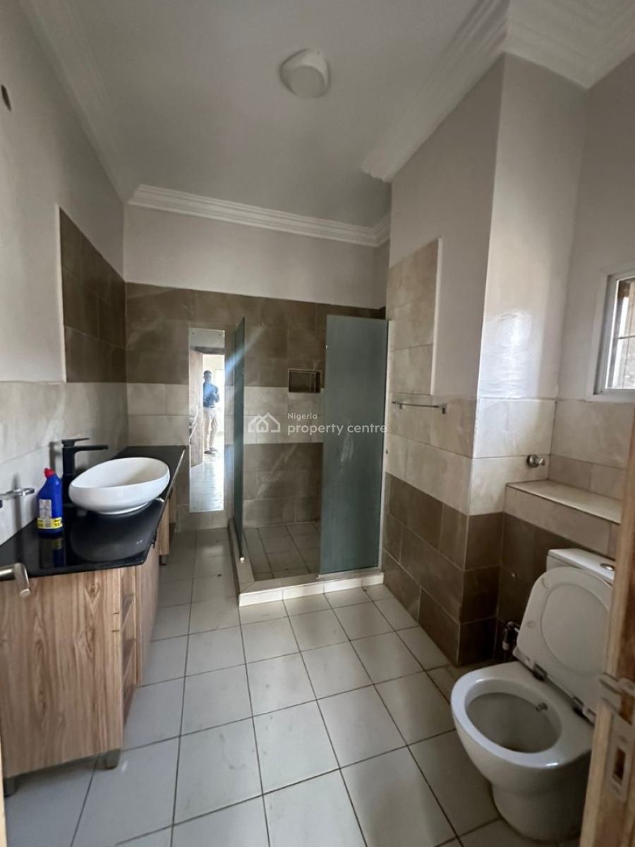 5 Bedroom Semi Detached Duplex, Near Magistrate Court, Life Camp, Abuja, Semi-detached Duplex for Rent