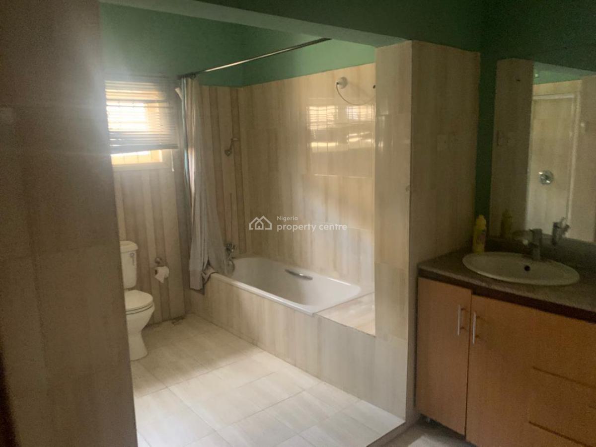 4 Bedroom Duplex on 650sqm + 2 Bq, Home Office, Massive Kitchen, Northern Foreshore, Chevron Drive, Lekki, Lagos, Detached Duplex for Sale