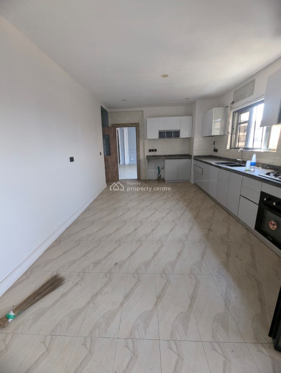 Luxury 3-bedroom+bq with Pool, Off Ajose Adeogun, Victoria Island (vi), Lagos, Flat / Apartment for Rent