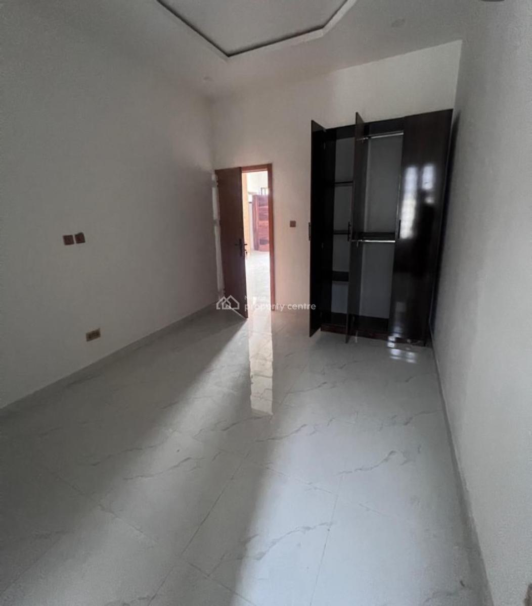Lovely 2 Bedroom Apartment Available, Orchid, Lekki, Lagos, Flat / Apartment for Sale