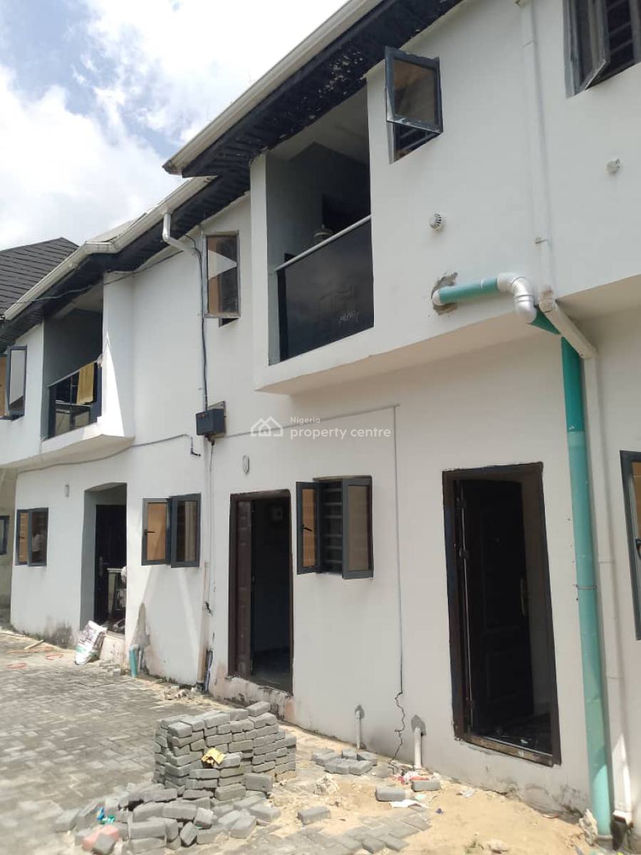 Massive One Bedroom Flat Downstairs, Eputu, Ibeju Lekki, Lagos, Mini Flat (room and Parlour) for Rent