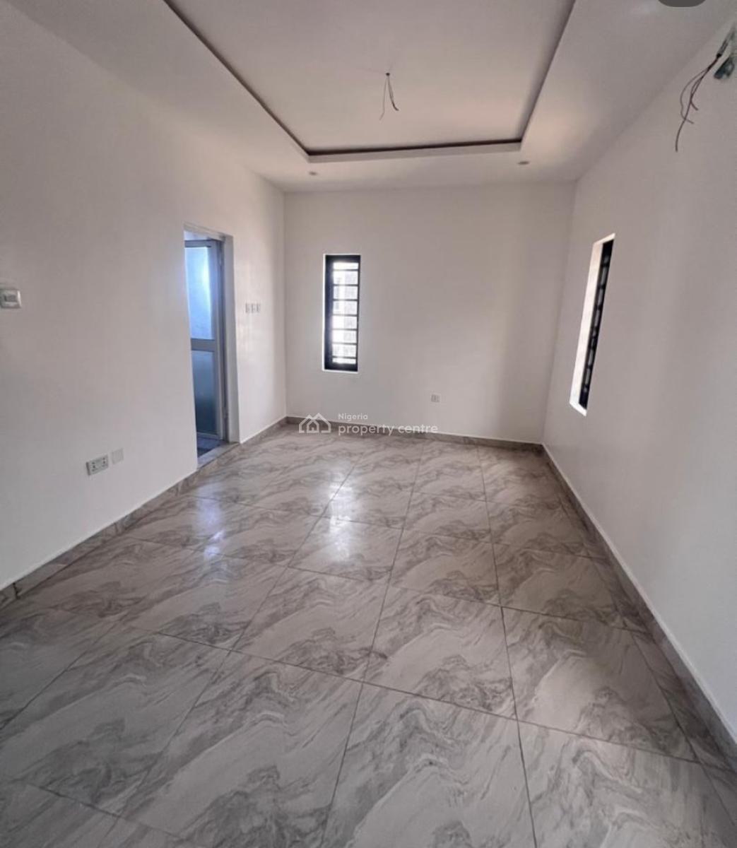 2 Bedroom Apartment, Ologolo, Lekki, Lagos, Flat / Apartment for Sale