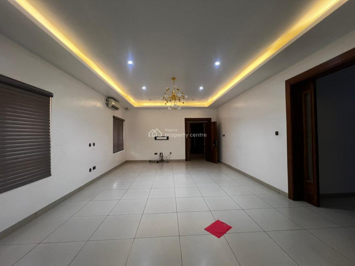 Fully Serviced Luxury 3 Bedroom Apartment with Bq, Lekki Phase 1, Lekki, Lagos, Flat / Apartment for Rent