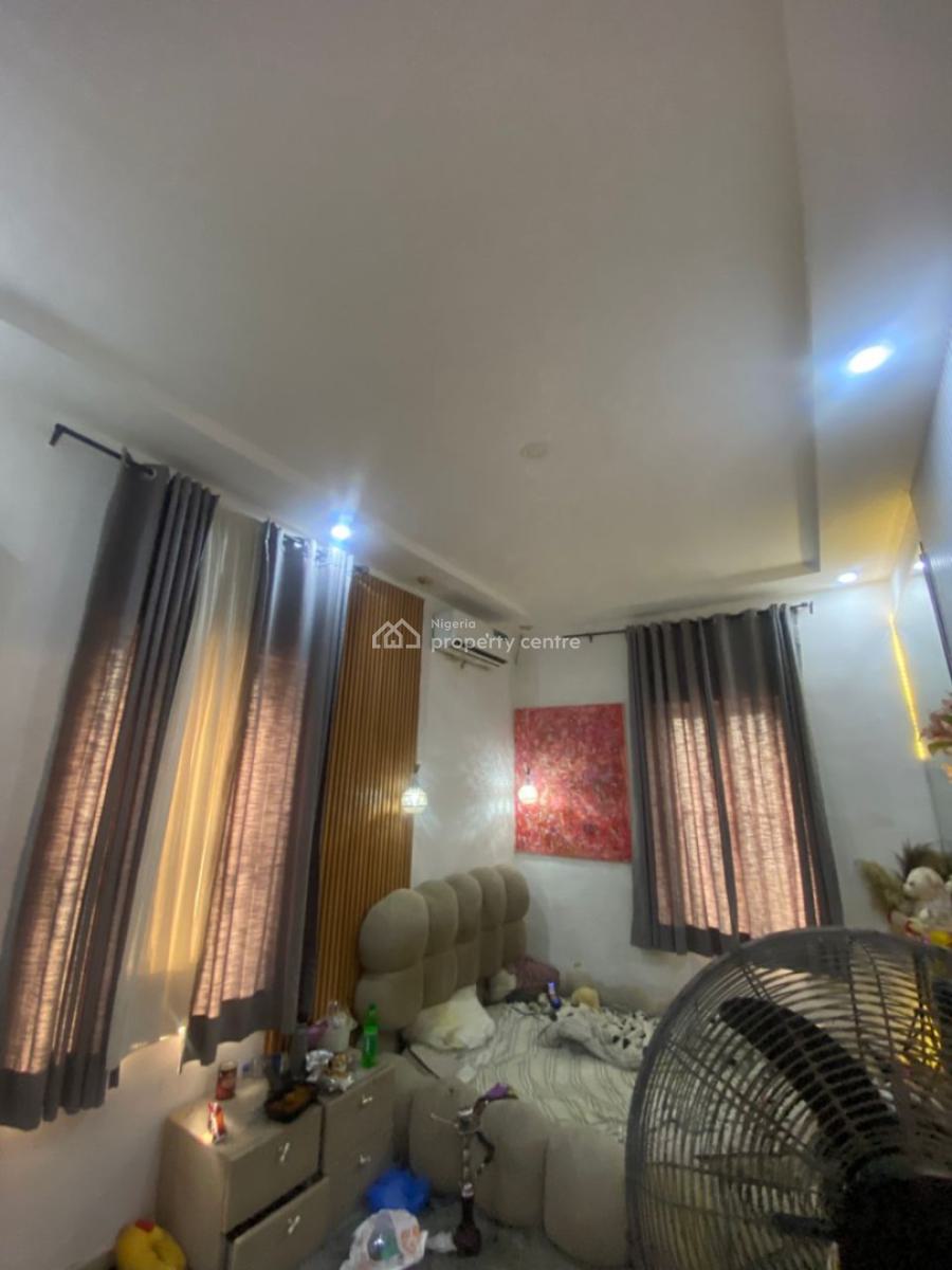 a Standard Two Bedroom Flat with Very Big Open Plan Kitchen, Osapa, Lekki, Lagos, Flat / Apartment for Rent