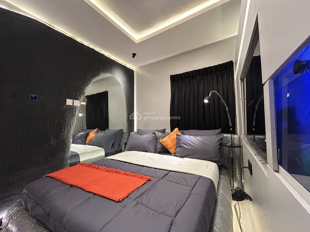 Exquisite 1 Bedroom Studio, Off Admiralty Road, Lekki Phase 1, Lekki, Lagos, Flat / Apartment Short Let