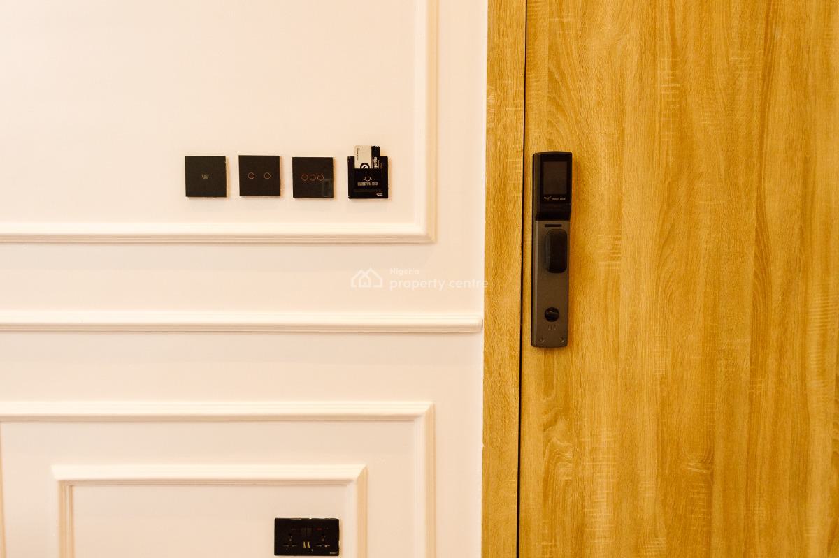 1 Bedroom Apartment, Laguna Beach Club, Okun-ajah, Ajah, Lagos, Flat / Apartment Short Let