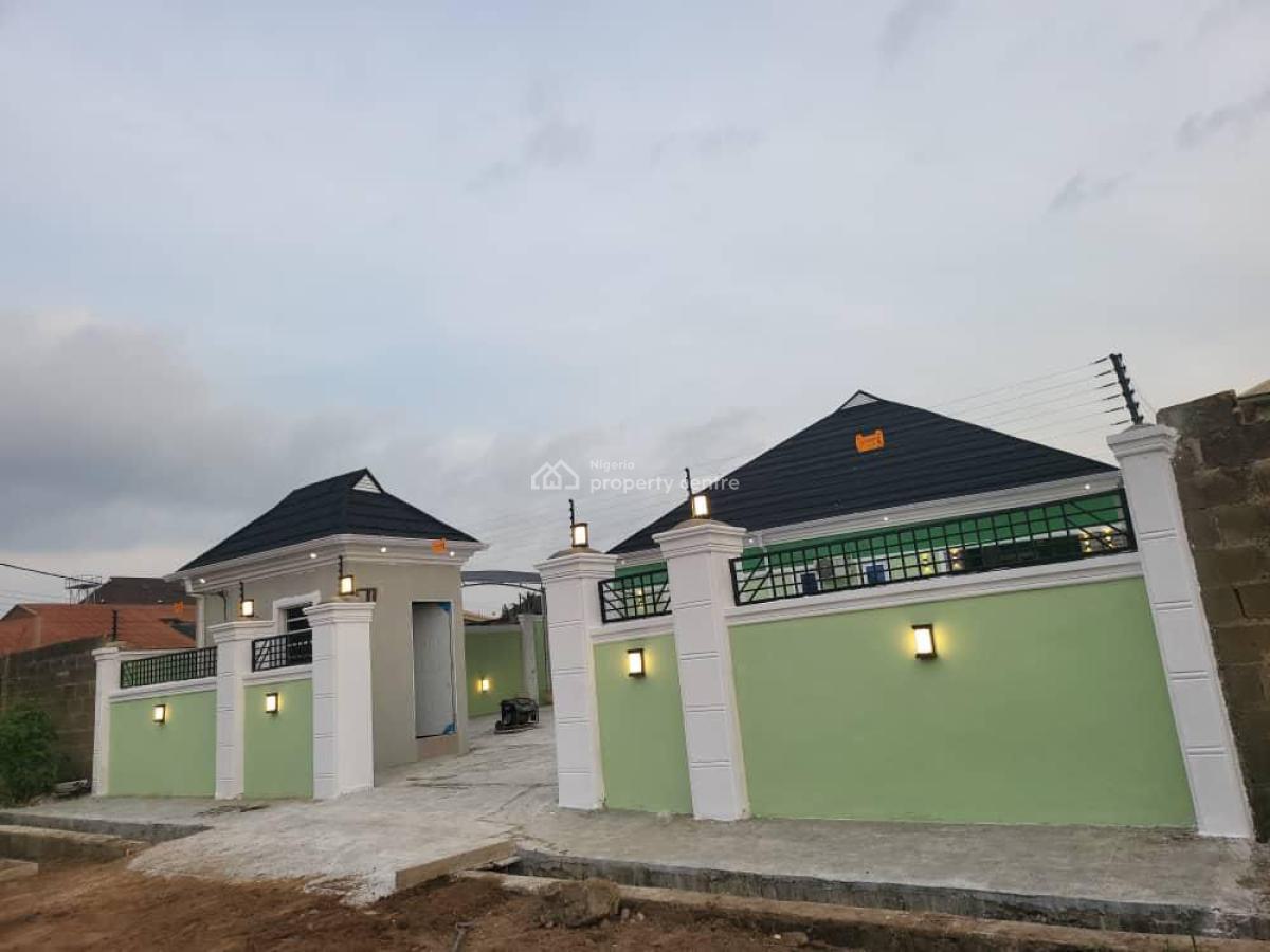 Well Located Fully Detached 3-bedroom Bungalow with a Bq, Niyi Ishola Estate, Ibadan, Oyo, Detached Bungalow for Sale
