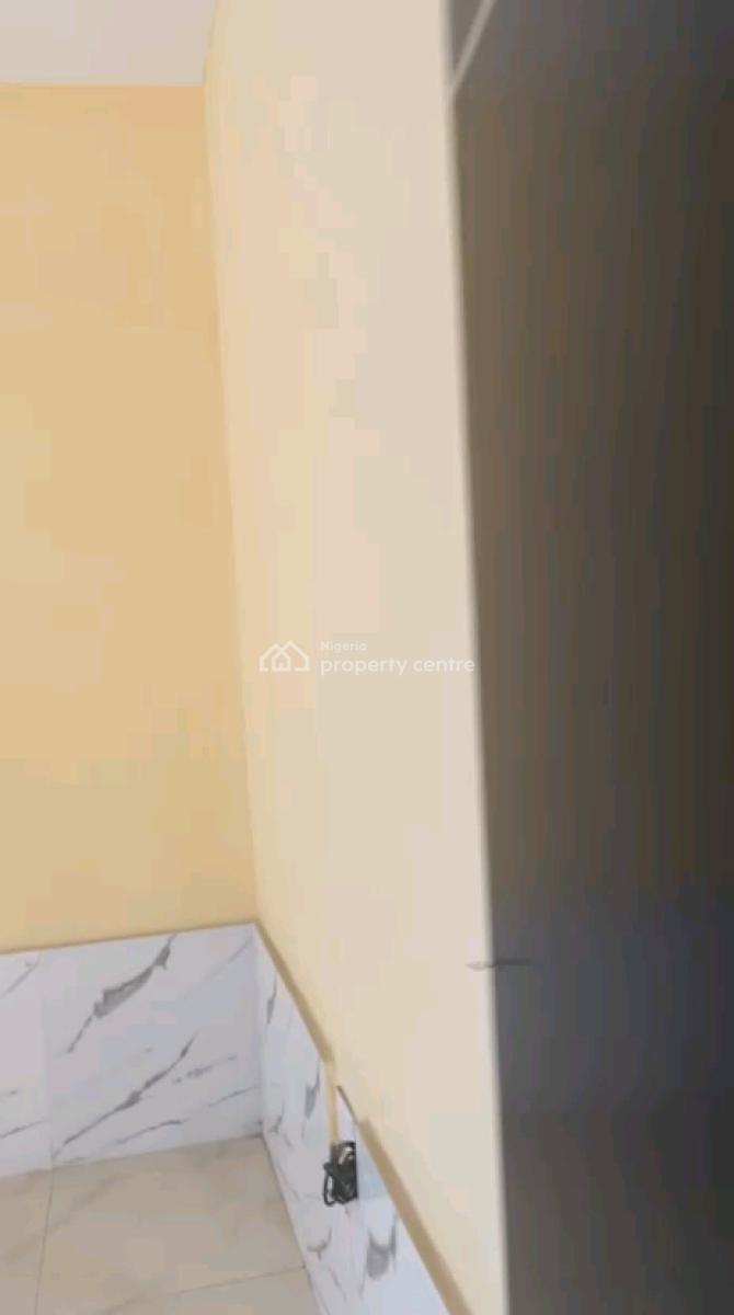 Newly Built 2-bedroom Upstairs En-suite with Guest Toilet, Oshogun, Alapere, Ketu, Lagos, Flat / Apartment for Rent