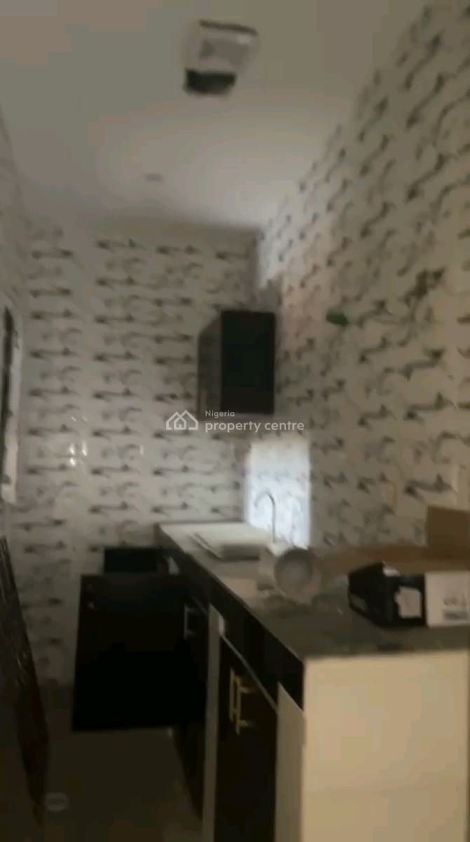Newly Built 2-bedroom Upstairs En-suite with Guest Toilet Separate Met, Oshogun, Alapere, Ketu, Lagos, Flat / Apartment for Rent
