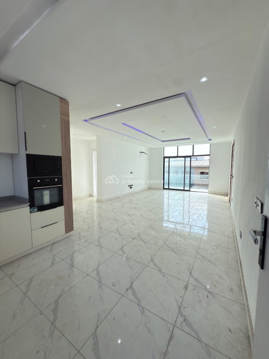 Spacious 2 Bedroom Flat, Chevron Drive, Lekki, Lagos, Flat / Apartment for Sale