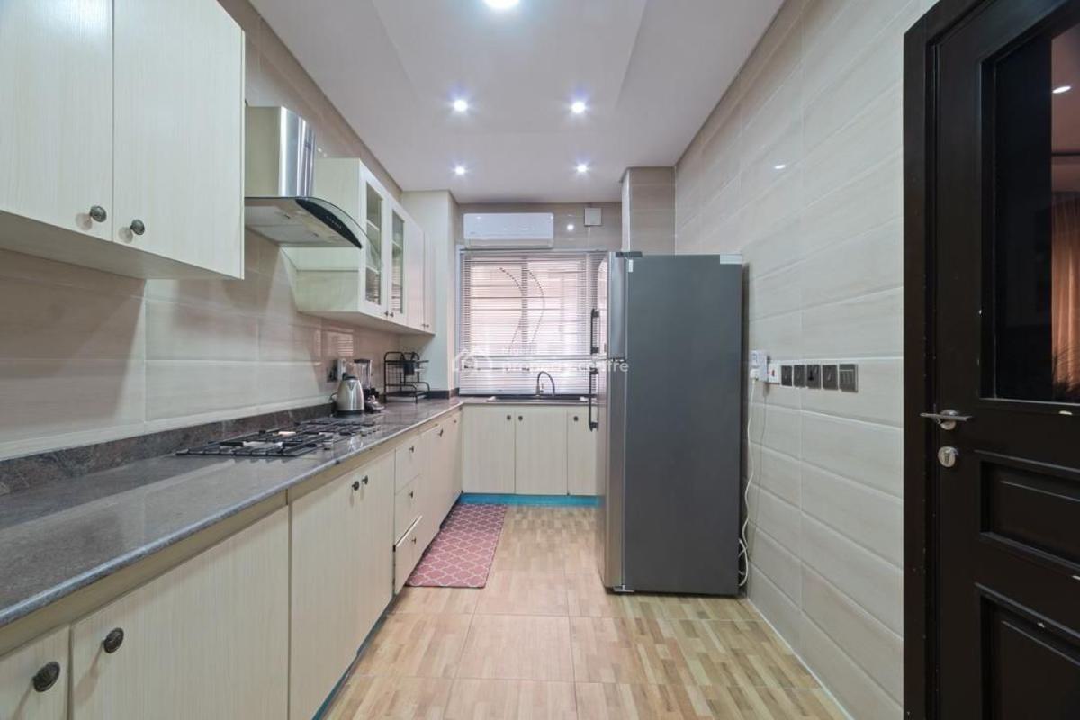 Smartly Furnished Luxury 3 Bedroom Apartmen, Lekki Phase 1, Lekki, Lagos, Flat / Apartment Short Let