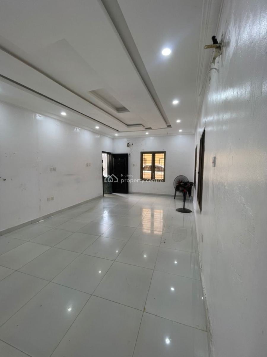 3 Bedroom Duplex, Off Admiralty, Lekki Phase 1, Lekki, Lagos, Detached Duplex for Rent
