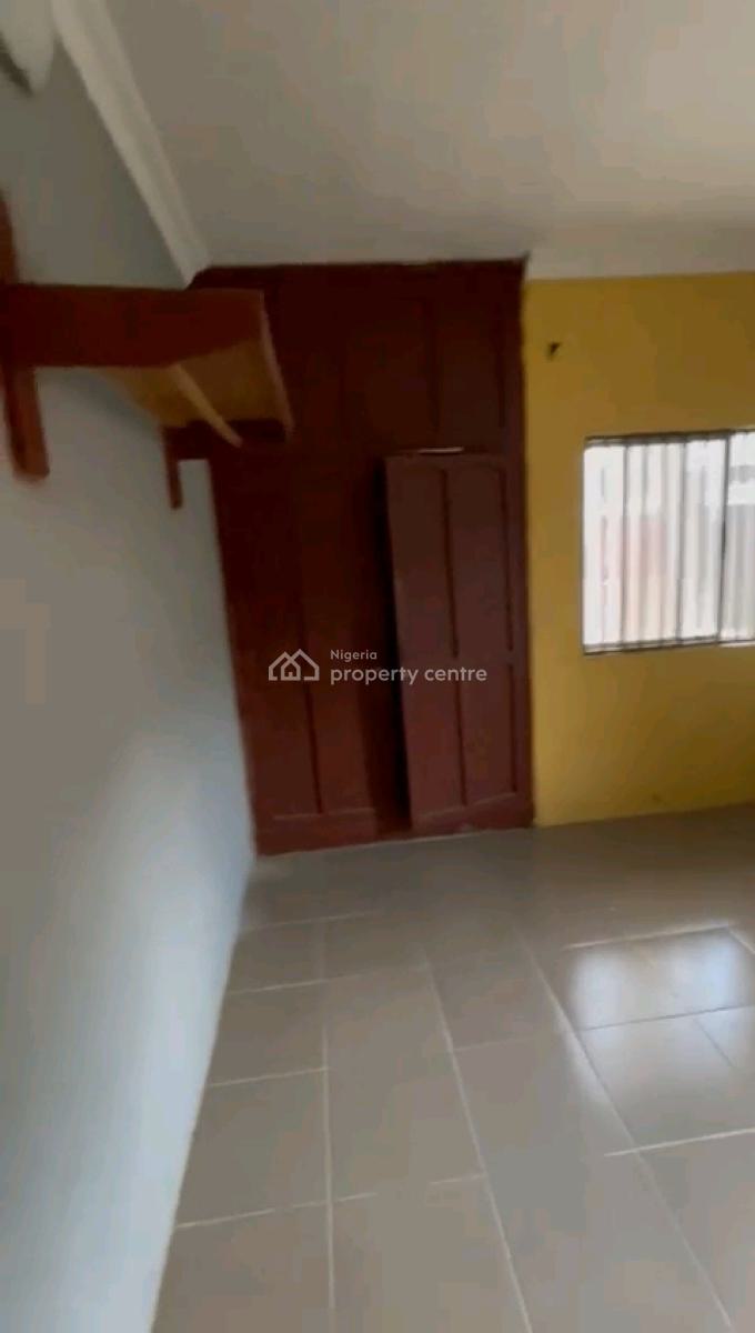 Decent 3 Bedroom Ground Flat Al Tiled N Pop 4t 3b, Medina Estate, Medina, Gbagada, Lagos, Flat / Apartment for Rent