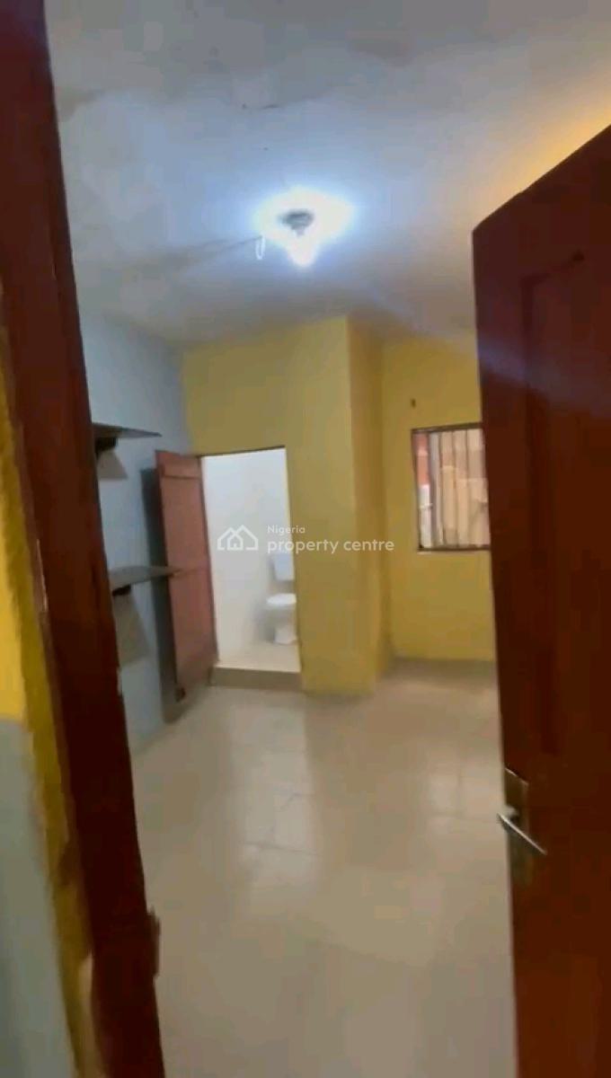 Decent 3 Bedroom Ground Flat Al Tiled N Pop 4t 3b, Medina Estate, Medina, Gbagada, Lagos, Flat / Apartment for Rent