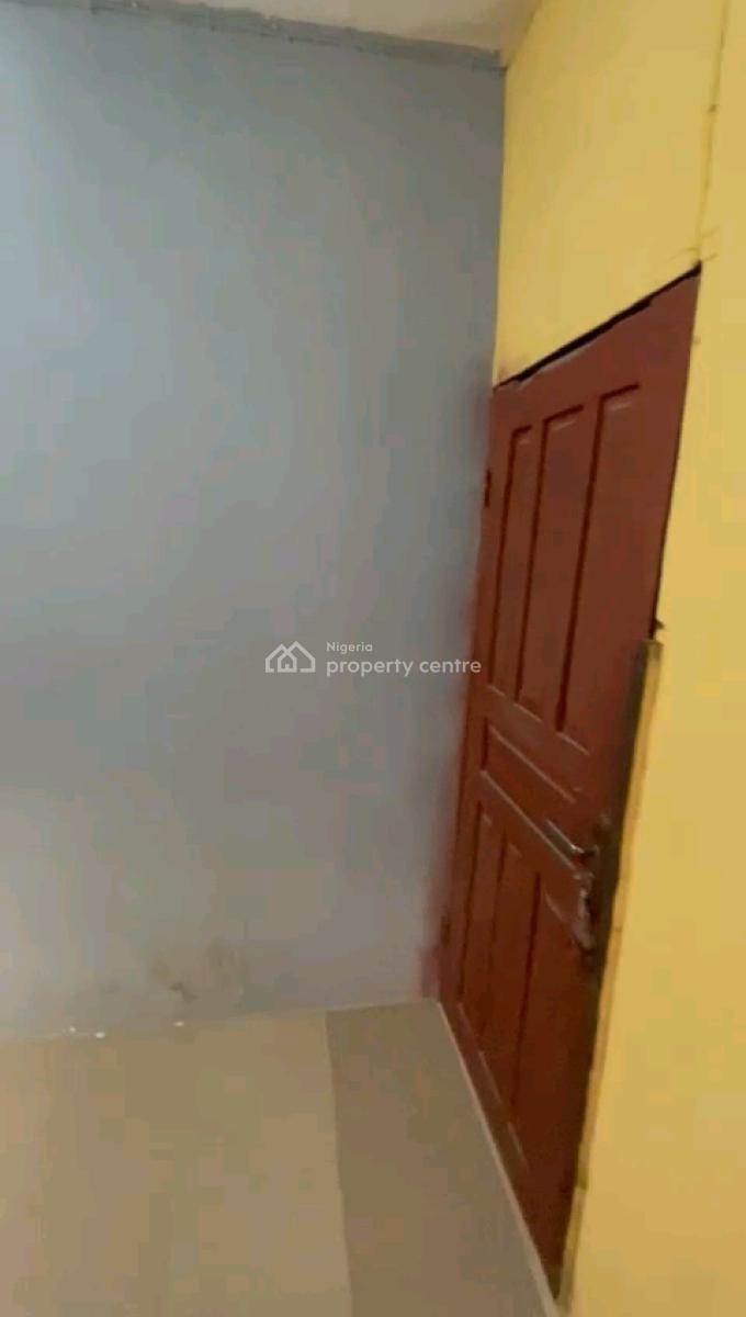 Decent 3 Bedroom Ground Flat Al Tiled N Pop 4t 3b, Medina Estate, Medina, Gbagada, Lagos, Flat / Apartment for Rent