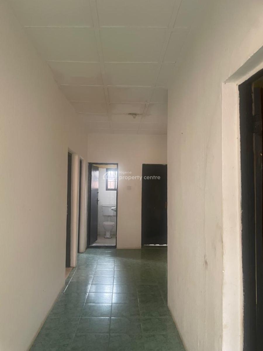 2bedroom Apartment, Gra Phase 1, Magodo, Lagos, Flat / Apartment for Rent