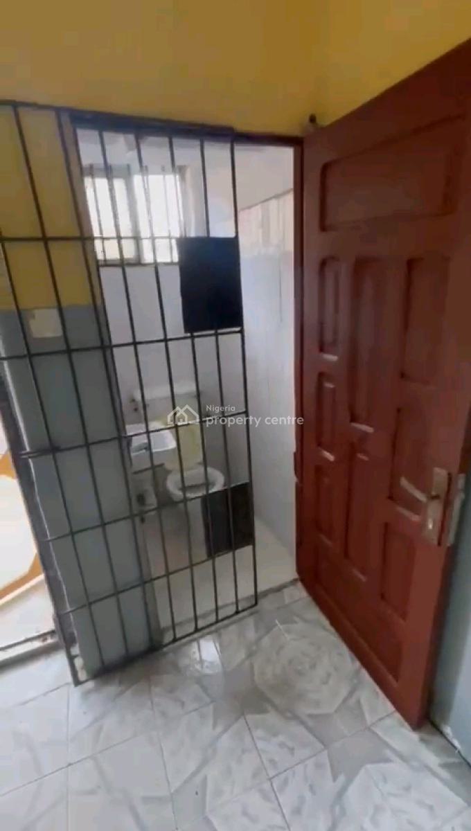 Decent 3 Bedroom Ground Flat Al Tiled N Pop 4t 3b, Medina Estate, Medina, Gbagada, Lagos, Flat / Apartment for Rent