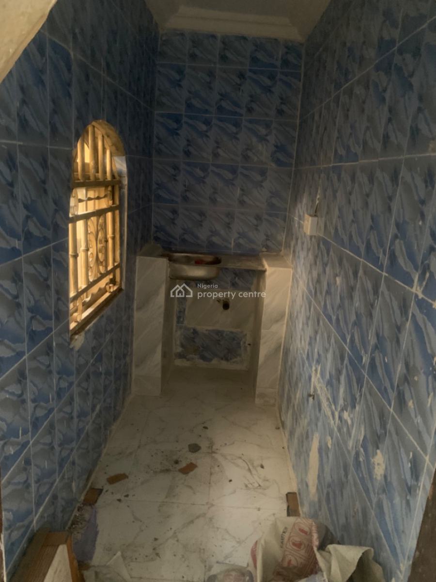 Spacious Mini Flat, Gra Phase 1, Magodo, Lagos, Mini Flat (room and Parlour) for Rent